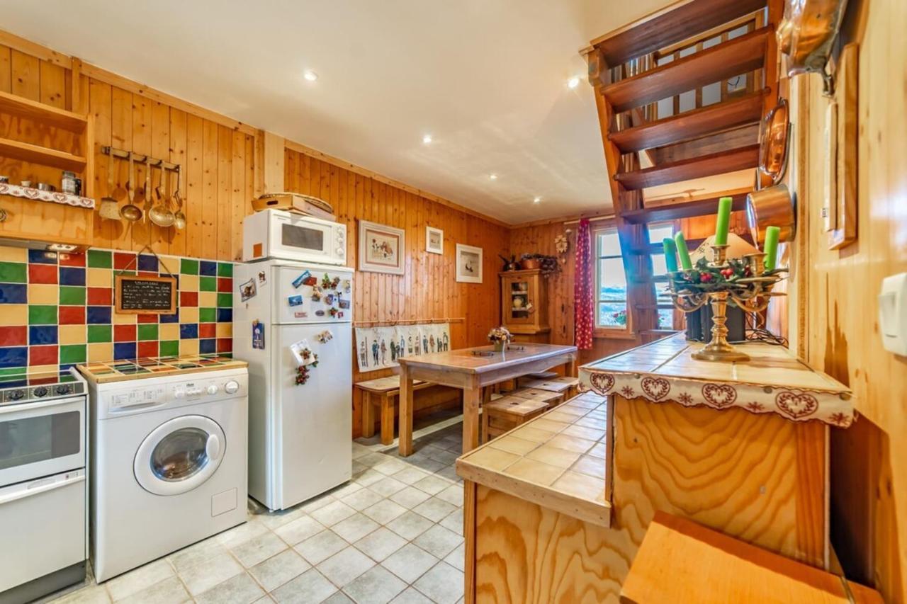 סן-ג'רבה-לה-באן Duplex Apartment In The Heart Of The City With Mountain & Countryside Views מראה חיצוני תמונה