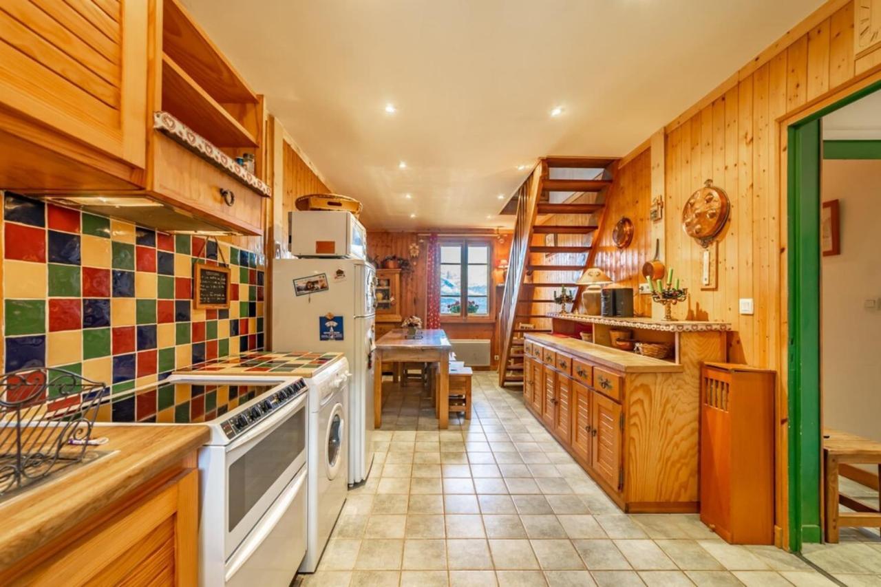 סן-ג'רבה-לה-באן Duplex Apartment In The Heart Of The City With Mountain & Countryside Views מראה חיצוני תמונה