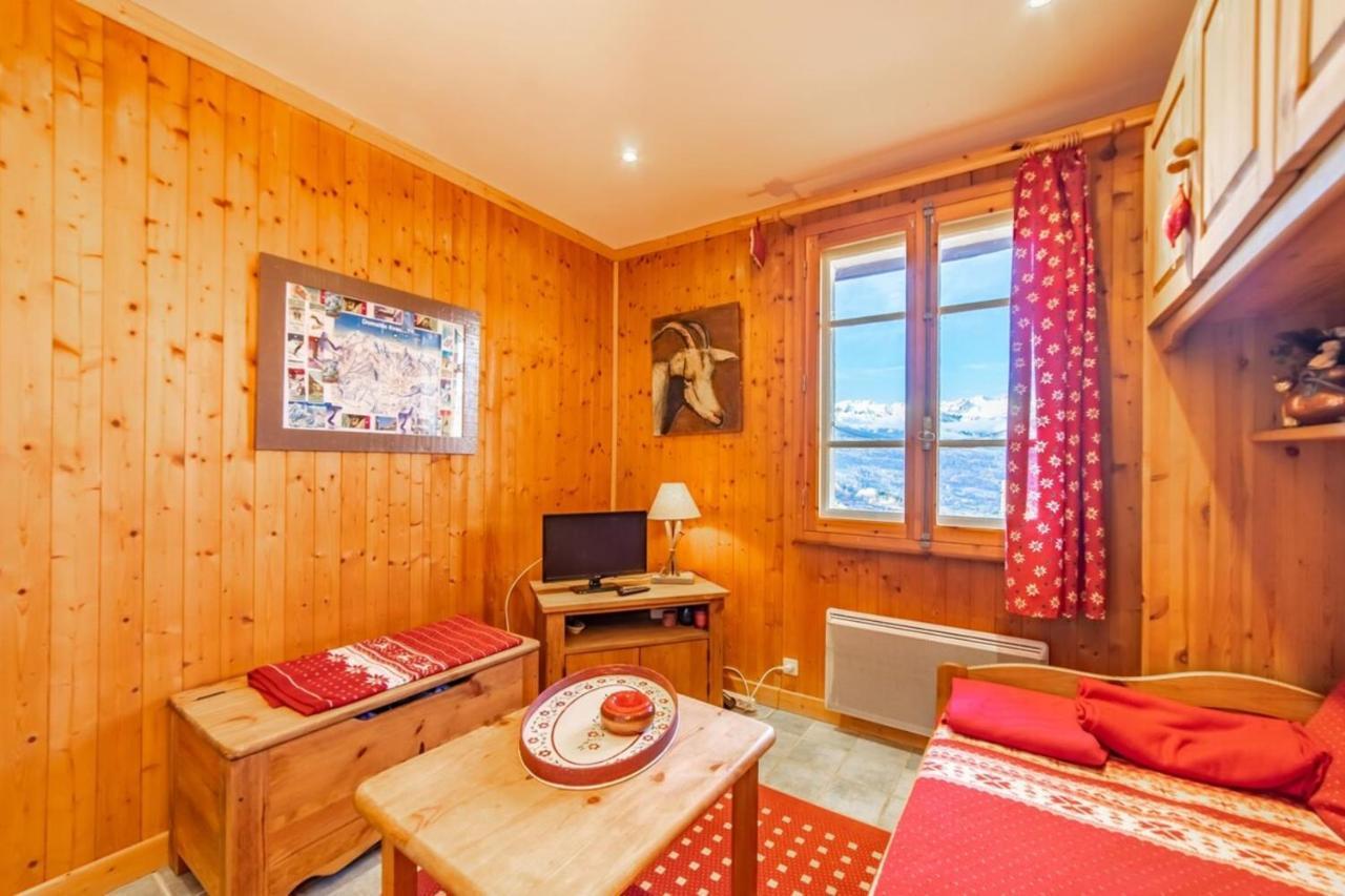 סן-ג'רבה-לה-באן Duplex Apartment In The Heart Of The City With Mountain & Countryside Views מראה חיצוני תמונה